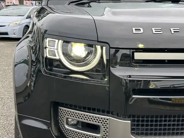 ランドローバー ランドローバー ディフェンダー 110XダイナミックSE 宮城県 2022(令4)年 1.1万km サントリーニブラック /ワンオーナー//パノラミックスライディングルーフ//メリディアンサウンド//エアサスペンション//背面タイヤ有り//純正マルチメディアナビ//AM/FM/BT/スマートフォン連携//黒レザーシート//前席パワーシート//全方位カメラ//アダブティブクルーズコントロール//エマージェンシーブレーキ//ブラインドスポットモニター//LEDヘッドライト//ETC2.0