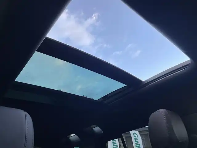 ランドローバー ランドローバー ディフェンダー 110XダイナミックSE 宮城県 2022(令4)年 1.1万km サントリーニブラック /ワンオーナー//パノラミックスライディングルーフ//メリディアンサウンド//エアサスペンション//背面タイヤ有り//純正マルチメディアナビ//AM/FM/BT/スマートフォン連携//黒レザーシート//前席パワーシート//全方位カメラ//アダブティブクルーズコントロール//エマージェンシーブレーキ//ブラインドスポットモニター//LEDヘッドライト//ETC2.0