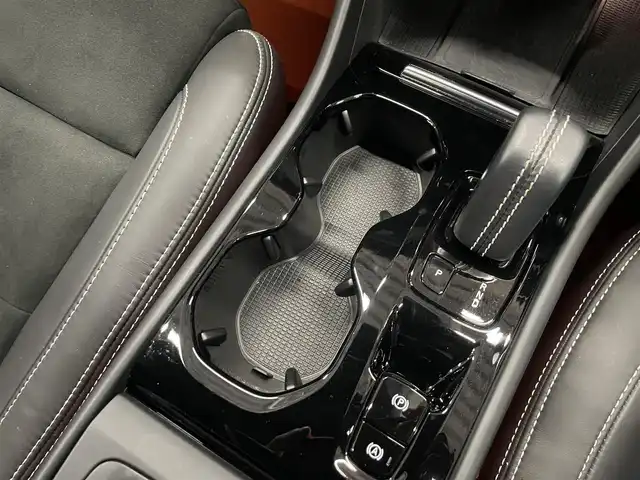 ボルボ ＸＣ４０ B4 AWD Rデザイン 群馬県 2021(令3)年 2.4万km クリスタルホワイトP ワンオーナー/harman/kardonスピーカー/19インチAW/純正ナビ/CarPlay/ハーフレザーシート/パワーシート/シートヒーター/LEDライト/スマートキー/フルセグTV/ETC2.0