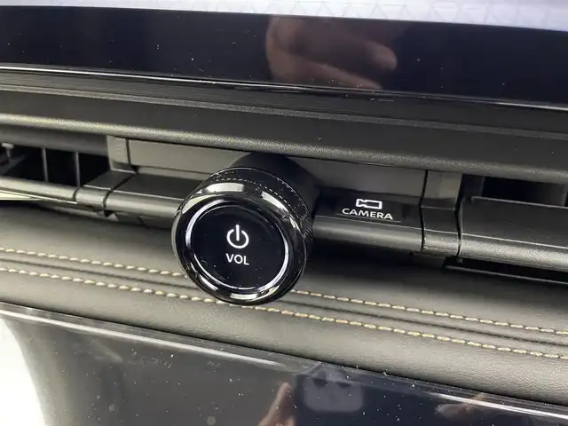 日産 セレナ e－パワー ハイウェイスター V 埼玉県 2025(令7)年 0.1千km プリズムホワイト 登録済み未使用車/アラウンドビューモニター（移動物 検知機能付）/インテリジェントルームミラー　/アドバンスドドライブアシストディスプレイ/（12.3インチカラーディスプレイ）/ワイヤレス充電器/NissanConnectナビゲーションシステム（地デジ内蔵）　/ETC2.0ユニット（ビルトインタイプ）/ドライブレコーダー（前後セット）/プロパイロット（ナビリンク機能付）/プロパイロット緊急停止支援システム（SOSコール機能付）　/後席専用モニター/エマージェンシーブレーキ/両側デンドウスライドドア（ハンズフリー）/オートLEDライト/オートハイビーム/オートブレーキホールド/前後コーナーセンサー