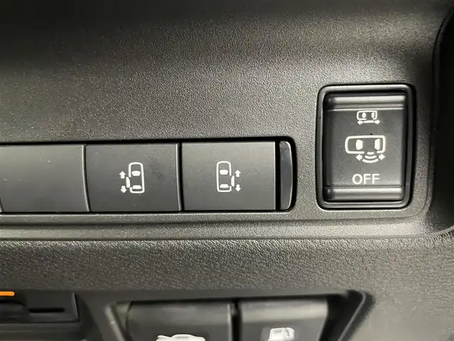 日産 セレナ e－パワー ハイウェイスター V 埼玉県 2025(令7)年 0.1千km プリズムホワイト 登録済み未使用車/アラウンドビューモニター（移動物 検知機能付）/インテリジェントルームミラー　/アドバンスドドライブアシストディスプレイ/（12.3インチカラーディスプレイ）/ワイヤレス充電器/NissanConnectナビゲーションシステム（地デジ内蔵）　/ETC2.0ユニット（ビルトインタイプ）/ドライブレコーダー（前後セット）/プロパイロット（ナビリンク機能付）/プロパイロット緊急停止支援システム（SOSコール機能付）　/後席専用モニター/エマージェンシーブレーキ/両側デンドウスライドドア（ハンズフリー）/オートLEDライト/オートハイビーム/オートブレーキホールド/前後コーナーセンサー