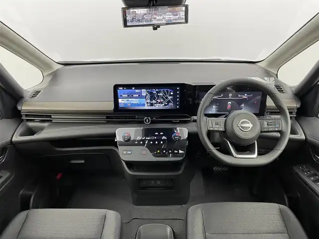 日産 セレナ e－パワー ハイウェイスター V 埼玉県 2025(令7)年 0.1千km プリズムホワイト 登録済み未使用車/アラウンドビューモニター（移動物 検知機能付）/インテリジェントルームミラー　/アドバンスドドライブアシストディスプレイ/（12.3インチカラーディスプレイ）/ワイヤレス充電器/NissanConnectナビゲーションシステム（地デジ内蔵）　/ETC2.0ユニット（ビルトインタイプ）/ドライブレコーダー（前後セット）/プロパイロット（ナビリンク機能付）/プロパイロット緊急停止支援システム（SOSコール機能付）　/後席専用モニター/エマージェンシーブレーキ/両側デンドウスライドドア（ハンズフリー）/オートLEDライト/オートハイビーム/オートブレーキホールド/前後コーナーセンサー