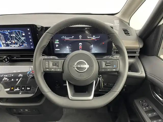 日産 セレナ e－パワー ハイウェイスター V 埼玉県 2025(令7)年 0.1千km プリズムホワイト 登録済み未使用車/アラウンドビューモニター（移動物 検知機能付）/インテリジェントルームミラー　/アドバンスドドライブアシストディスプレイ/（12.3インチカラーディスプレイ）/ワイヤレス充電器/NissanConnectナビゲーションシステム（地デジ内蔵）　/ETC2.0ユニット（ビルトインタイプ）/ドライブレコーダー（前後セット）/プロパイロット（ナビリンク機能付）/プロパイロット緊急停止支援システム（SOSコール機能付）　/後席専用モニター/エマージェンシーブレーキ/両側デンドウスライドドア（ハンズフリー）/オートLEDライト/オートハイビーム/オートブレーキホールド/前後コーナーセンサー