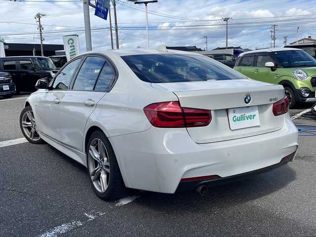 ＢＭＷ ３１８ｉ Mスポーツ 新潟県 2017(平29)年 8.7万km パール 純正ナビ/バックカメラ/アイドリングストップ/ウィンカーミラー/ドアバイザー/LEDライト/パワーシート/インテリジェントセーフティー/フォグランプ
