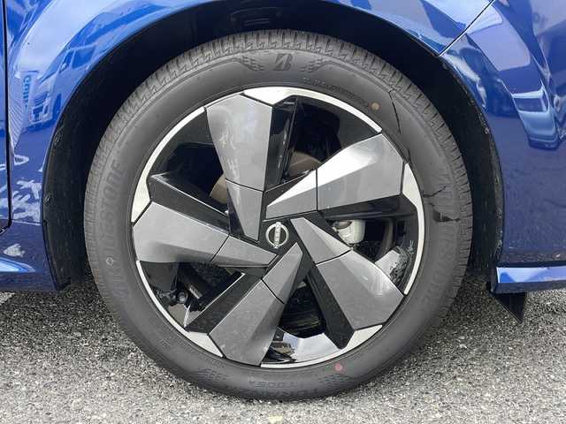 日産 オーラ G 広島県 2023(令5)年 0.3万km オーロラフレアブルーパール /登録時走行距離/　　　　　　　2349キロ/ワンオーナー/純正ナビ/アラウンドビューモニター/地デジ/ハーフレザーシート/BOSEサウンドシステム/デジタルインナーミラー/クルーズコントロール/スペアキー×１/ビルトインETC/新車時整備手帳/　　【保証書】/取扱説明書/