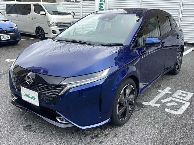 日産 オーラ G 広島県 2023(令5)年 0.3万km オーロラフレアブルーパール /登録時走行距離/　　　　　　　2349キロ/ワンオーナー/純正ナビ/アラウンドビューモニター/地デジ/ハーフレザーシート/BOSEサウンドシステム/デジタルインナーミラー/クルーズコントロール/スペアキー×１/ビルトインETC/新車時整備手帳/　　【保証書】/取扱説明書/