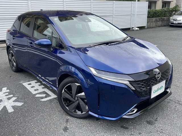 日産 オーラ G 広島県 2023(令5)年 0.3万km オーロラフレアブルーパール /登録時走行距離/　　　　　　　2349キロ/ワンオーナー/純正ナビ/アラウンドビューモニター/地デジ/ハーフレザーシート/BOSEサウンドシステム/デジタルインナーミラー/クルーズコントロール/スペアキー×１/ビルトインETC/新車時整備手帳/　　【保証書】/取扱説明書/