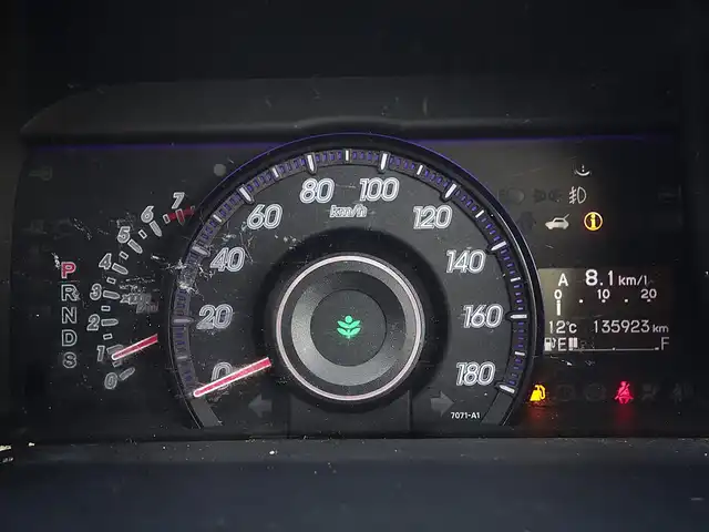 ホンダ ステップワゴン スパーダ パワーエディション 山形県 2013(平25)年 13.6万km ホワイトオーキッドパール 4WD/ワンオーナー/純正フリップダウン/純正メモリナビ/　　【CD DVD フルセグ USB】/バックカメラ/両側パワースライドドア/HIDオートヘッドライト/純正16インチアルミホイール/アイドリングストップ/ステアリングスイッチ/パドルシフト/電動格納ウィンカーミラー/純正フロアマット/ドアバイザ―/スマートキー/ETC