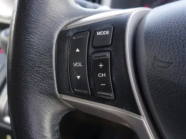 ホンダ ステップワゴン スパーダ パワーエディション 山形県 2013(平25)年 13.6万km ホワイトオーキッドパール 4WD/ワンオーナー/純正フリップダウン/純正メモリナビ/　　【CD DVD フルセグ USB】/バックカメラ/両側パワースライドドア/HIDオートヘッドライト/純正16インチアルミホイール/アイドリングストップ/ステアリングスイッチ/パドルシフト/電動格納ウィンカーミラー/純正フロアマット/ドアバイザ―/スマートキー/ETC