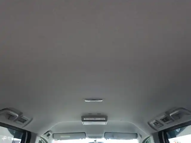 ホンダ ステップワゴン スパーダ パワーエディション 山形県 2013(平25)年 13.6万km ホワイトオーキッドパール 4WD/ワンオーナー/純正フリップダウン/純正メモリナビ/　　【CD DVD フルセグ USB】/バックカメラ/両側パワースライドドア/HIDオートヘッドライト/純正16インチアルミホイール/アイドリングストップ/ステアリングスイッチ/パドルシフト/電動格納ウィンカーミラー/純正フロアマット/ドアバイザ―/スマートキー/ETC