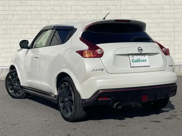 日産 ジューク ニスモ 岐阜県 2013(平25)年 15.3万km ブリリアントホワイトパール カロッツェリア製ナビ（フルセグ・Ｂｌｕｅｔｏｏｔｈ・ＣＤ・ＤＶＤ）/ETC　/純正18インチアルミホイール　/純正フロアマット　/純正ドアバイザー　/４WD　/保証書　/取扱説明書　/ナビ取扱説明書　/オートエアコン/プッシュスタート