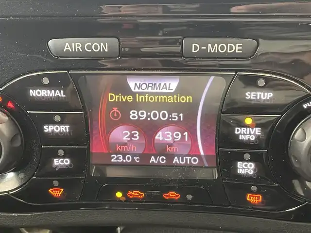 日産 ジューク ニスモ 岐阜県 2013(平25)年 15.3万km ブリリアントホワイトパール カロッツェリア製ナビ（フルセグ・Ｂｌｕｅｔｏｏｔｈ・ＣＤ・ＤＶＤ）/ETC　/純正18インチアルミホイール　/純正フロアマット　/純正ドアバイザー　/４WD　/保証書　/取扱説明書　/ナビ取扱説明書　/オートエアコン/プッシュスタート