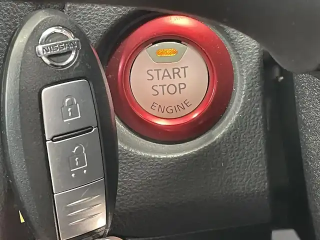 日産 ジューク ニスモ 岐阜県 2013(平25)年 15.3万km ブリリアントホワイトパール カロッツェリア製ナビ（フルセグ・Ｂｌｕｅｔｏｏｔｈ・ＣＤ・ＤＶＤ）/ETC　/純正18インチアルミホイール　/純正フロアマット　/純正ドアバイザー　/４WD　/保証書　/取扱説明書　/ナビ取扱説明書　/オートエアコン/プッシュスタート