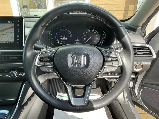 ホンダ アコード EX 宮崎県 2020(令2)年 1.7万km ルナシルバーM 純正メモリーナビ/フルセグ/Bluetooth/サンルーフ/ヘッドアップディスプレイ/ブラインドスポットモニター/コーナーセンサー/シートメモリー付きパワーシート(D/N)/パドルシフト/全席/後席シートヒーター/ワイヤレス充電器/アイドリングストップ/ETC/スペアキー(1本)