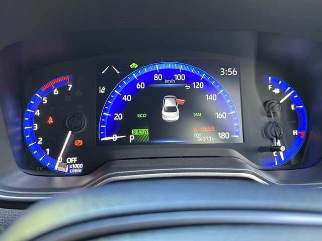 トヨタ カローラ ハイブリット ダブルバイビー 大阪府 2021(令3)年 3.5万km ホワイトパールクリスタルシャイン ワンオーナー/純正メモリナビ/・AM/FM/Bluetooth/・フルセグテレビ/モデリスタエアロ/バックカメラ/ビルトインETC/前後ドライブレコーダー/レーダークルーズコントロール/衝突軽減ブレーキ/レーンキープアシスト/ブラインドスポットモニター/横滑り防止装置/盗難防止装置/電動パーキングブレーキ/前後コーナーセンサー/シートヒーター（D席+N席）/LEDヘッドライト/オートマチックハイビーム/オートライト/オートエアコン/プッシュスタートボタン/スマートキー×2/ステアリングリモコン/革巻きステアリング/純正17インチアルミホイール/12V充電器/USBジャック/純正フロアマット/保証書/取扱説明書