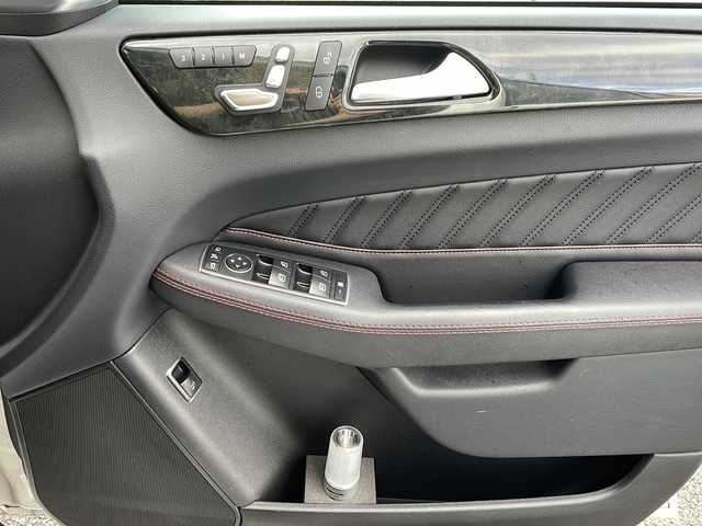 メルセデス・ベンツ ＧＬＥ３５０ｄ 東京都 2017(平29)年 4.5万km 白 純正メーカーナビ/【TV/Bluetooth/DVD/CD/SD/USB】/ETC/全方位カメラ/Harmon Kardon /アシスト機能/・アクティブブレーキアシスト/・アテンションアシスト/・レーンキープアシスト/・ブラインドスポットシステム/・レーダークルーズコントロール/・ステアリングパイロット/パノラマサンルーフ/D/N席パワーシート/D/N席メモリーシート/全席シートヒーター/パワーバックドア/プッシュスタート/スマートキー×2