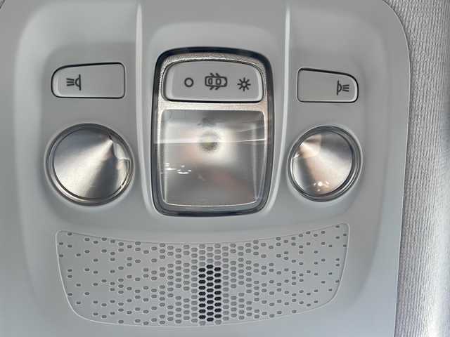 プジョー ２０８ プレミアム 秋田県 2013(平25)年 1.9万km 赤 純正オーディオ/Bluetooth　ラジオ/純正１６インチアルミホイール/オートライト/レインセンサー/フロアマット/シートリフター