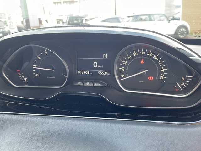 プジョー ２０８ プレミアム 秋田県 2013(平25)年 1.9万km 赤 純正オーディオ/Bluetooth　ラジオ/純正１６インチアルミホイール/オートライト/レインセンサー/フロアマット/シートリフター