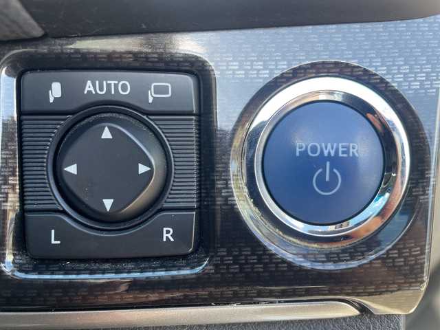 トヨタ クラウン ハイブリッド アスリートS 神奈川県 2015(平27)年 8.7万km ホワイトパールクリスタルシャイン 純正ナビ　/クルーズコントロール　/バックカメラ　/パワーシート　/ビルドインＥＴＣ　/ドライブレコーダー　/ＭＴモード付ＡＴ　/社外ドラレコ前後　/純正エアロ　/ＣＤ／ＤＶＤ／ＢＴ