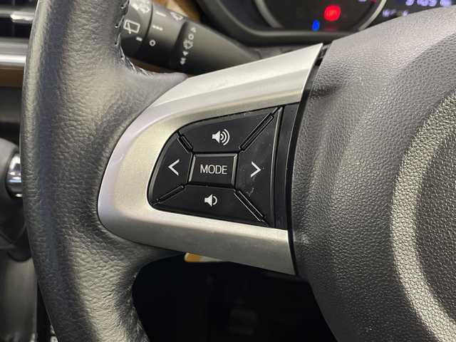 ダイハツ キャスト スタイル GプライムコレSAⅢ 群馬県 2020(令2)年 3.7万km ブラックマイカメタリック 純正ナビ　/全周囲カメラ　/ＥＴＣ　/純正ドラレコ　/ＬＥＤライト　/オートマチックハイビーム　/ハーフレザーシート　/シートヒーター　/革巻きステアリング　/衝突被害軽減ブレーキ　/クリアランスソナー　/禁煙車