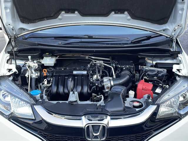 ホンダ フィット ハイブリット Lパッケージ 福島県 2016(平28)年 7.6万km プレミアムホワイトパールⅡ 純正ナビ　バックＣ　フルセグ　ＢＴ　ＥＴＣ　クルコン　ステリモ　純正エンスタ　スマートキー　ワイパーデザイアー　ＥＣＯＮ　電格ミラー　前後ドラレコ　ＬＥＤヘッドライト　オートライト　ドアバイザー