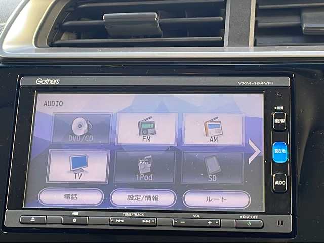 ホンダ フィット ハイブリット Lパッケージ 福島県 2016(平28)年 7.6万km プレミアムホワイトパールⅡ 純正ナビ　バックＣ　フルセグ　ＢＴ　ＥＴＣ　クルコン　ステリモ　純正エンスタ　スマートキー　ワイパーデザイアー　ＥＣＯＮ　電格ミラー　前後ドラレコ　ＬＥＤヘッドライト　オートライト　ドアバイザー