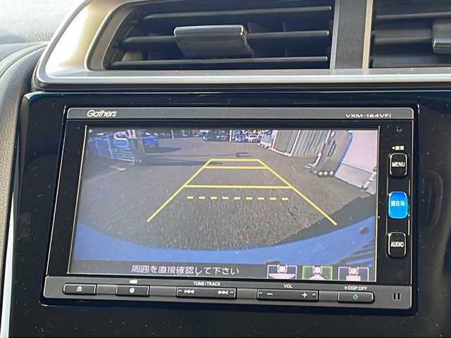 ホンダ フィット ハイブリット Lパッケージ 福島県 2016(平28)年 7.6万km プレミアムホワイトパールⅡ 純正ナビ　バックＣ　フルセグ　ＢＴ　ＥＴＣ　クルコン　ステリモ　純正エンスタ　スマートキー　ワイパーデザイアー　ＥＣＯＮ　電格ミラー　前後ドラレコ　ＬＥＤヘッドライト　オートライト　ドアバイザー