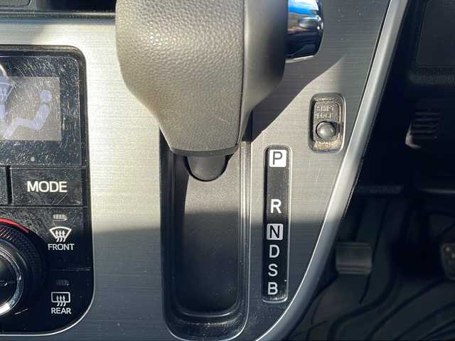 スバル ステラ カスタム R 道東・釧路十勝 2016(平28)年 5.6万km ブラックマイカメタリック 4WD/ワンオーナー/オーディオ/エンジンスターター/ETC/夏タイヤ積込/社外１４インチAW/純正フロアマット/ウォークスルー/アイドリングストップ/オートライト/フォグランプ/盗難防止装置/ABS/横滑り防止装置