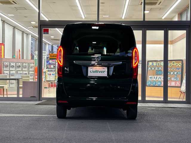 ホンダ Ｎ ＢＯＸ G L ホンダセンシング 埼玉県 2020(令2)年 4.3万km ブリティッシュグリーンP 自店落札用の為発注不可/ワンオーナー/ホンダセンシング/ ・衝突軽減ブレーキ（CMBS）/ ・誤発進抑制機能（前方・後方）/ ・歩行者事故低減ステアリング/ ・路外逸脱抑制機能/ ・渋滞追従機能付アダプティブクルーズコントロール（ACC）/ ・車線維持支援システム（LKAS）/ ・先行車発進お知らせ機能/ ・標識認識機能/ ・オートハイビーム/純正メモリーナビゲーション/AM/FM/CD/バックカメラ/純正ドライブレコーダー(前方)/左側パワースライドドア/スペアキー１ヶ/保証書/取扱説明書
