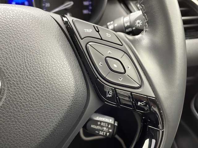 トヨタ Ｃ－ＨＲ G モード ネロ 千葉県 2019(平31)年 3.5万km ブラックマイカ ・純正SDナビ/・フルセグテレビ（走行中視聴可能）/・ナビ連動ドラレコ/・バック・フロントカメラ/・レーダークルーズコントロール/・プッシュスタート/・ビルトインETC/・AM/FM/CD/DVD/TV/HDMI/USB/・前後コーナーセンサー/・レーンキープアシスト/・衝突軽減システム/・BSM/・ブラインドスポットモニター/・霜取りウォッシャー/・D+N席シートヒーター