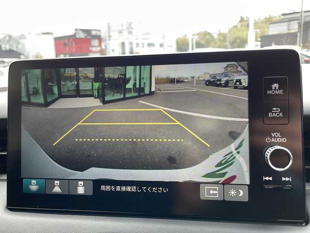 ホンダ ヴェゼル ハイブリッド e:HEV X 鹿児島県 2022(令4)年 3.3万km プラチナホワイトパール 純正ナビ/Bluetooth/TV/AM/FM/車内Wi-Fi/フルセグ/クルーズコントロール/ACC/LKAS/路外逸脱抑制機能/コーナーセンサー/ETC/バックカメラ/横滑り防止装置/純正フロアマット/純正AW16インチ