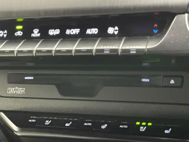 レクサス ＵＸ 250h Fスポーツ 愛知県 2020(令2)年 5万km ホワイトノーヴァガラスフレーク 純正ナビ　フルセグＴＶ　Ｂｌｕｅｔｏｏｔｈ　白革　シートヒーター　ステアリングヒーター　マークレビンソン　ワイヤレス充電　衝突軽減　追従クルコン　ＨＵＤ　ＢＳＭ　三眼ＬＥＤライト　前後ドラレコ　パドルシフト　フォグランプ　電動リアゲート　禁煙車