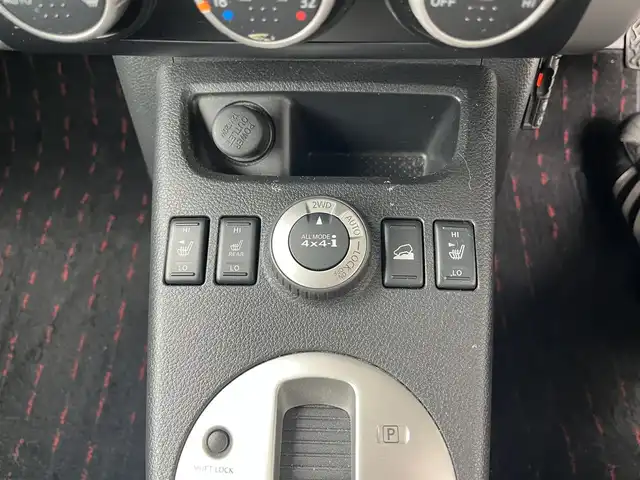 日産 エクストレイル 20X エクストリーマーX 高知県 2010(平22)年 13.6万km ダイヤモンドブラック HDDナビ/DVDナビ/ワンセグテレビ/バックカメラ/ETC/後部座席カーオーディオ/純正フロアマット/純正17インチアルミホイール/ABS/横滑り防止装置/盗難防止装置/オートライト/ダウンヒルアシストコントロール/AM/FM