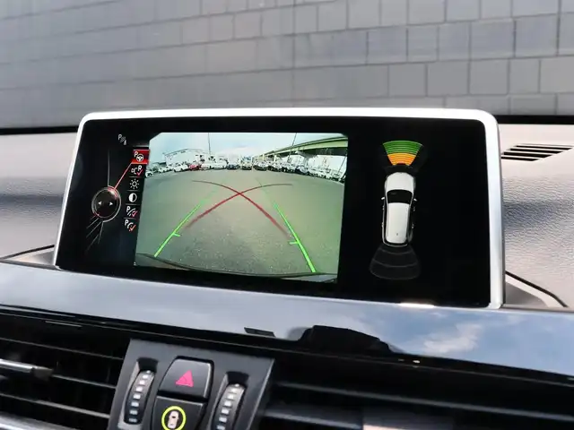 ＢＭＷ Ｘ１ xDrive 20i Xライン 宮城県 2016(平28)年 2.4万km 茶 純正ナビ【ＢＴ／ＣＤ／ＤＶＤ／ＡＵＸ】/ワンオーナー　/インテリジェントセーフティ　/バックカメラ　/パーキングアシスト/コーナーセンサー(前後)　/ルーフレール　/ハーフレザーシート　/ミラー一体型ＥＴＣ　/純正１８インチＡＷ　/ダウンヒルアシストコントロール/プッシュスタート/コンフォートアクセス/LIMスイッチ/MTモード付/純正フロアマット/オートライト/LEDヘッドライト/禁煙車/カラーコード：C29