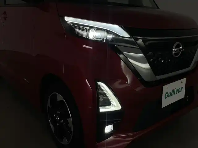 日産 ルークス HWS X プロパイロットED 群馬県 2020(令2)年 3.4万km スパークリングレッド/ブラック 快適パック/・プラズマクラスター技術搭載リヤシーリングファン/・パーソナルテーブル(後席)/・カップホルダー(9個)/・ロールサンシェード/・撥水加工シート/＝＝＝＝＝/純正9インチナビ（MM319D-L）/・AM/FM/CD/DVD/フルセグTV/Bluetooth/アラウンドビューモニター/ハンズフリーパワースライドドア(挟み込み防止機能付)/プロパイロット/インテリジェント エマージェンシーブレーキ/インテリジェントFCW（前方衝突予測警報）/インテリジェントLI（車線逸脱防止支援システム）/LDW（車線逸脱警報/インテリジェント DA（ふらつき警報）/踏み間違い衝突防止アシスト/標識検知機能（進入禁止標識検知、最高速度標識検知、一時停止標識検知）/先行車発進お知らせ/フロント&バックソナー/ETC