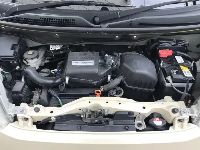 ホンダ Ｎ ＢＯＸ 2トーン G Lパッケージ 栃木県 2016(平28)年 6.8万km プレミアムアイボリーパール2トーン 株)IDOMが運営する【じしゃロン小山店】の自社ローン専用車両になります。こちらは現金またはオートローンご利用時の価格です。自社ローンご希望の方は別途その旨お申付け下さい//禁煙車/スマートキー/エンジンプッシュスタート/カーナビ/ワンセグTV/AM/FMラジオ/CD/DVD再生可能/ブルートゥース/バックカメラ/ETC/ドライブレコーダー/ステアリングリモコン/片側パワースライドドア/電動格納ドアミラー/新車時/保証書/取り扱い説明書
