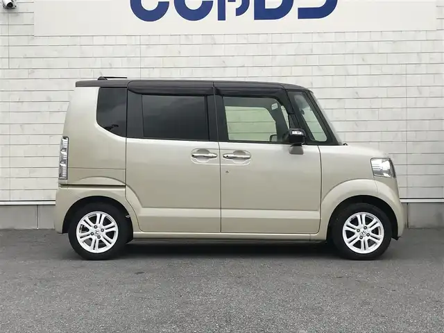 ホンダ Ｎ ＢＯＸ 2トーン G Lパッケージ 栃木県 2016(平28)年 6.8万km プレミアムアイボリーパール2トーン 株)IDOMが運営する【じしゃロン小山店】の自社ローン専用車両になります。こちらは現金またはオートローンご利用時の価格です。自社ローンご希望の方は別途その旨お申付け下さい//禁煙車/スマートキー/エンジンプッシュスタート/カーナビ/ワンセグTV/AM/FMラジオ/CD/DVD再生可能/ブルートゥース/バックカメラ/ETC/ドライブレコーダー/ステアリングリモコン/片側パワースライドドア/電動格納ドアミラー/新車時/保証書/取り扱い説明書