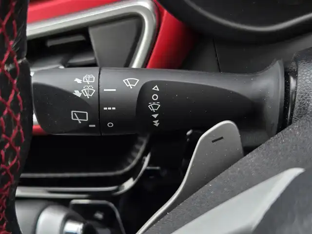 ダイハツ キャスト スポーツ SAⅢ 鹿児島県 2018(平30)年 1.8万km パールホワイトⅢ ターボ車　/ビルトインＥＴＣ　/Ｄ＋Ｎ席シートヒーター　/パドルシフト　/ＭＴモード付きＡＴ　/ＭＯＭＯ製革巻きステアリング　　/純正ＳＤナビ（ＮＳＺＰーＷ６８Ｄ）　/Ｂｌｕｅｔｏｏｔｈオーディオ　/スマートアシストIII/カーボン調ブラックルーフ/LEDヘッドライト/純正スポーティサスペンション/前方ドライブレコーダー/後方コーナーセンサー/純正アルミホイール(16インチ)/横滑り防止装置