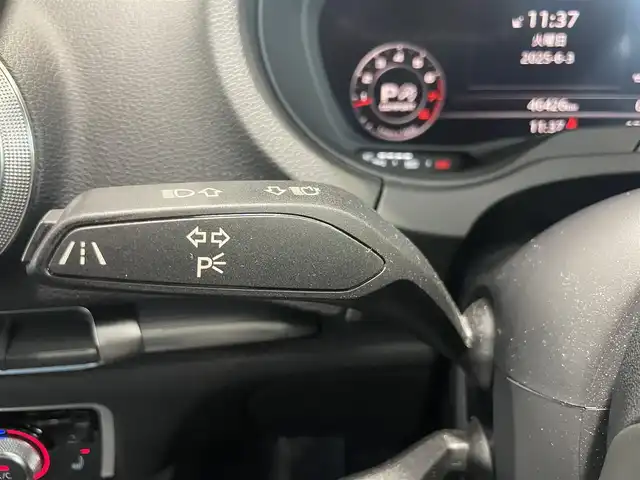 アウディ Ａ３ SB 30TFSI シグネチャーED 静岡県 2020(令2)年 4.7万km グレイシアホワイトメタリック 純正ナビ/（CD/CDチェンジャー、AUX、USB接続端子）/Bluetooth接続/ETC2.0/バックカメラ/前席パワーシート・シートヒーター/純正フロアマット/パーキングアシスト/アイドリングストップ/前後ドラレコ/前後コーナーセンサー/クルーズコントロール/レーンキープアシスト/純正17インチAW