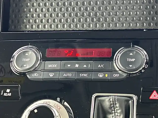 三菱 デリカＤ：５ シャモニー 愛知県 2025(令7)年 0.1千km 黒Ⅱ 登録済未使用車/４WD/ターボ/全方位カメラ/AC100V電源/三菱e-assist/・衝突軽減ブレーキ/・レーンキープアシスト/・オートマチックハイビーム/・レーダークルーズコントロール/・誤発進抑制機能/ブラインドスポットモニター/パワーシート/シートヒーター/ステアリングヒーター/パワーバックドア/パドルシフト/両側パワースライドドア/センターデフロック/アイドリングストップ/純正アルミホイール/スマートキー/スペアキー有/プッシュスタート/LEDヘッドライト/フロントフォグランプ/電子パーキングブレーキ/オートホールド/電動格納ミラー/ステアリングスイッチ/横滑り防止装置