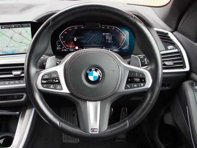 ＢＭＷ Ｘ５ xDrive 35d Mスポーツ 埼玉県 2022(令4)年 2.2万km サファイアブラックP ブラックレザーシート/アダプティブクルーズコントロール/インテリジェントセーフティ/ヘッドアップディスプレイ/CarPlay/パークディスタンスコントロール/ブラインドスポットモニター/コンフォートアクセス/全周囲カメラ/純正ナビ/ルームミラー内臓ETC/フルセグTV/全席シートヒーター/シートポジションメモリー機能