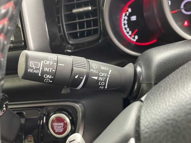ホンダ Ｎ ＢＯＸ カスタム G ターボ Lパッケージ 千葉県 2017(平29)年 3.3万km 赤／黒 両側パワースライドドア/純正SDナビ/・型式：VXM-175VFi/・CD/DVD/Bluetooth/フルセグTV/AM/FM/バックカメラ/クルーズコントロール/HIDオートヘッドライト/LEDフォグランプ/ハーフレザーシート/ビルトインETC/純正15インチアルミホイール/純正フロアマット/パドルシフト/ロールサンシェード/オートエアコン/ステアリングスイッチ/スマートキー/スペアキー1本/禁煙車