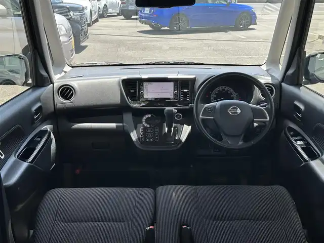 日産 デイズ ルークス X Vセレクション 三重県 2017(平29)年 11.6万km ブラック ワンオーナー/エマージェンシーブレーキ/♪純正ナビ/ ・フルセグ・DVD再生/ ・CD録音・Bluetoothオーディオ/♪アラウンドビューモニター/♪両側パワースライド/♪スマートキー×2/♪プッシュスタート/♪純正14インチAW/♪アイドリングストップ/♪ドライブレコーダー/♪シートバックテーブル/♪ベンチシート/♪ステアリングスイッチ/♪ヘッドライトレベライザー/♪電動格納ミラー/♪フロアマット/♪プライバシーガラス/♪ETC/♪横滑り防止機能