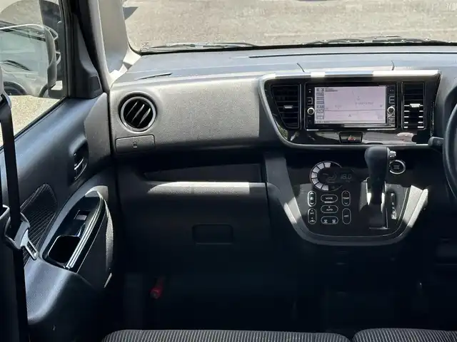 日産 デイズ ルークス X Vセレクション 三重県 2017(平29)年 11.6万km ブラック ワンオーナー/エマージェンシーブレーキ/♪純正ナビ/ ・フルセグ・DVD再生/ ・CD録音・Bluetoothオーディオ/♪アラウンドビューモニター/♪両側パワースライド/♪スマートキー×2/♪プッシュスタート/♪純正14インチAW/♪アイドリングストップ/♪ドライブレコーダー/♪シートバックテーブル/♪ベンチシート/♪ステアリングスイッチ/♪ヘッドライトレベライザー/♪電動格納ミラー/♪フロアマット/♪プライバシーガラス/♪ETC/♪横滑り防止機能