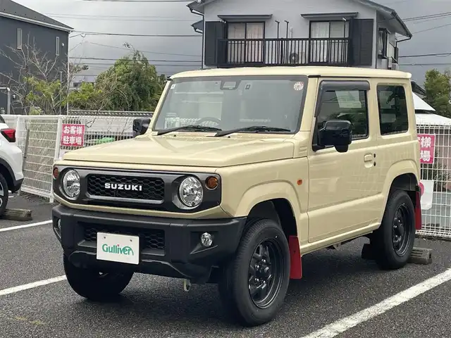 スズキ ジムニー XL 静岡県 2024(令6)年 0.9万km シフォンアイボリーM ~5速MT＆ターボ~/ユーザー買取車両/ワンオーナー/ディスプレイオーディオ/ドライブレコーダー/ETC/衝突被害軽減システム/車線逸脱警報/アイドリングストップ/バックカメラ/スマートキー/プッシュスタート/新車時保証書/取扱説明書/スペアキー×1