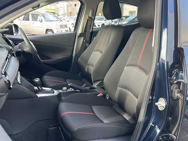 マツダ デミオ 13S ツーリング 大分県 2016(平28)年 3.5万km ディープクリスタルブルーマイカ 登録時走行距離34678km/ワンオーナー/純正マツダコネクトナビ（ナビSD有）/バックカメラ/OP　CD/DVD/フルセグTV機能/OP　セーフティパッケージ/ブラインドスポット/リアクロストラフィックアラート/ハイビームコントロールシステム/車線逸脱警報システム/アクティブドライビングディスプレイ/ETC/前席シートヒーター/シグネチャーランプ付LEDヘッドランプ/オートライト/スマートキー/プッシュスタート/純正フロアマット/ドアバイザー/保証書/取説/スペアキー1本