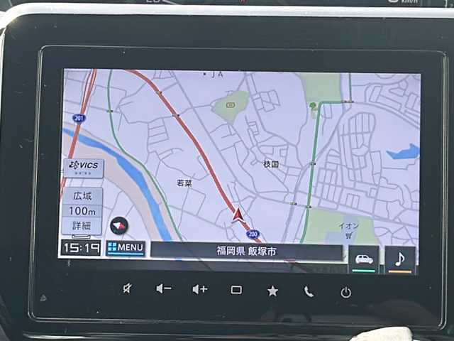 スズキ ソリオ バンディット HV MV 福岡県 2022(令4)年 3.5万km メロウディープレッドパール ・純正ディスプレイオーディオ（ナビ機能付き）/-BT/フルセグ/CD/DVD/FM/AM/USB/・全方位カメラ/・レーダークルーズコントロール/・HUD/・車線逸脱警報/・衝突軽減ブレーキ/・両側パワースライドドア/・前席シートヒーター/・クリアランスソナー/・純正アルミ/・純正フロアマット/・ウィンカーミラー/・ドアバイザー/・アイドリングストップ/・後席ドリンクホルダー/・プッシュスタート/・スマートキー