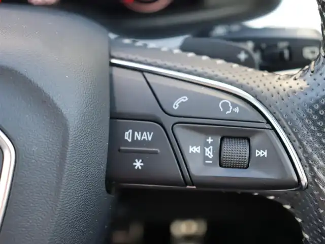 アウディ Ｑ７ 3.0TFSI クワトロ Sライン PKG 宮城県 2017(平29)年 5.8万km 黒 Sラインパッケージ/純正ナビ【ＢＴ／ＣＤ／ＤＶＤ／フルセグＴＶ】/エアサス　/パノラマサンルーフ　/Audiアクティブレーンアシスト/Audiサイドアシスト/Audiプレセンス/パーキングエイド/エフィシェンシアシスト/マトリクスLEDヘッドライト/全方位カメラ　/ＡＬＰＩＮＥ後席モニター　/シートヒーター(前席/セカンドシート）　/前後ドライブレコーダー　/レザーシート　/アンビエントライト　/アダプティブクルーズコントロール/ダウンヒルアシストコントロール/バーチャルコックピット/前席メモリー付きパワーシート/電動格納サードシート/パワーバックドア/ルーフレール/オートマチックハイビーム/前後コーナーセンサー/純正20インチAW/ETC2.0