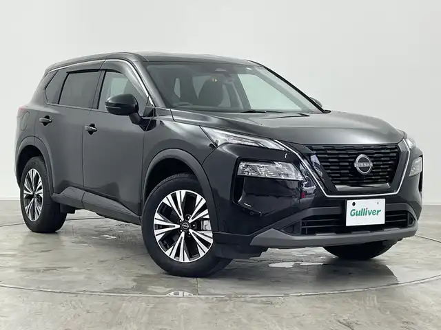 日産 エクストレイル S e－4ORCE 群馬県 2023(令5)年 1.7万km ダイヤモンドブラック 純正９インチナビ　フルセグ　バックカメラ　革巻きステアリング　ステアリングスイッチ　前席シートヒーター　ステアリングヒーター　レーダークルーズコントロール　ＬＥＤオートライト　ＡＣ１００Ｖ電源　ＥＴＣ