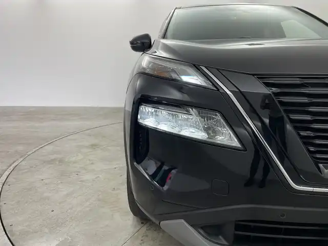 日産 エクストレイル S e－4ORCE 群馬県 2023(令5)年 1.7万km ダイヤモンドブラック 純正９インチナビ　フルセグ　バックカメラ　革巻きステアリング　ステアリングスイッチ　前席シートヒーター　ステアリングヒーター　レーダークルーズコントロール　ＬＥＤオートライト　ＡＣ１００Ｖ電源　ＥＴＣ
